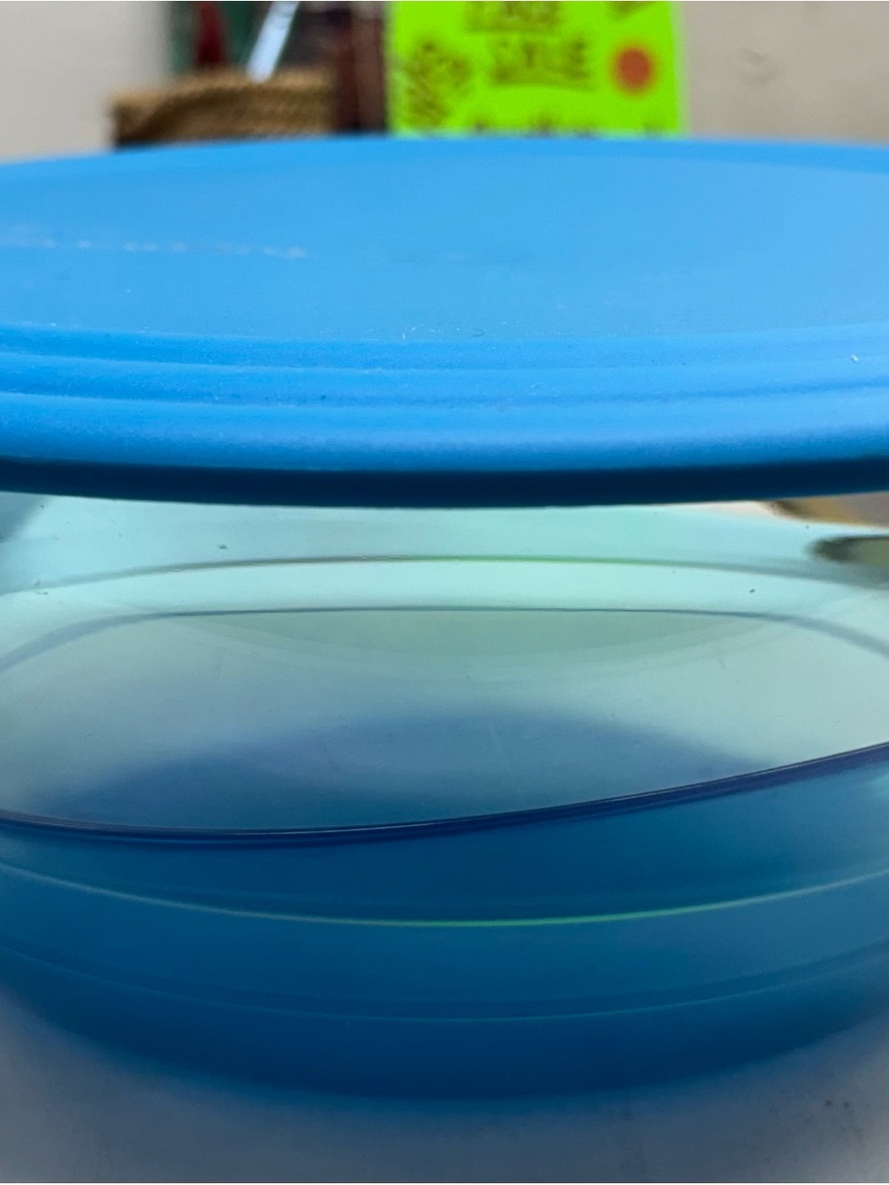 Tupperware Blue Round Food Storage Container with Lid